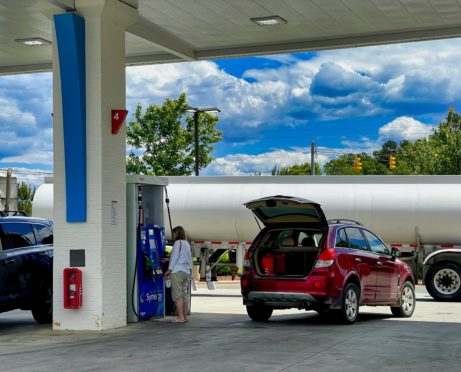 7 formas simples de reducir lo que gastas en gasolina